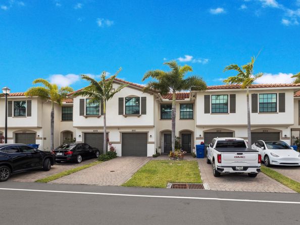 6011 Woods Edge Circle, Palm Beach Gardens FL 33410
