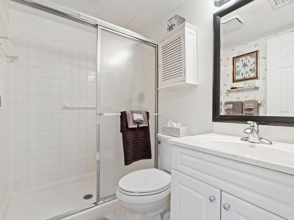 5010 Privet Place 101, Delray Beach FL 33484