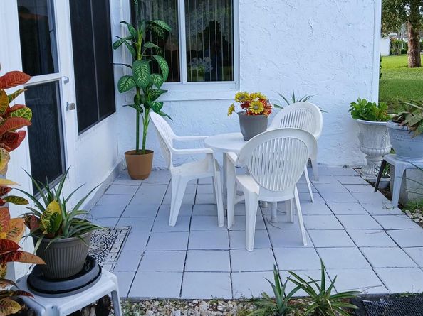 5010 Privet Place 101, Delray Beach FL 33484