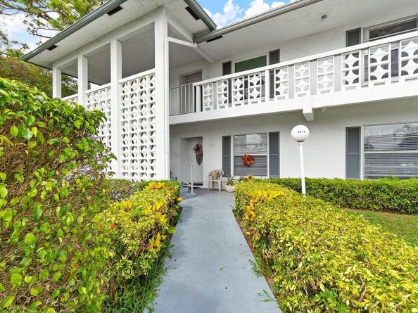 5010 Privet Place 101, Delray Beach FL 33484