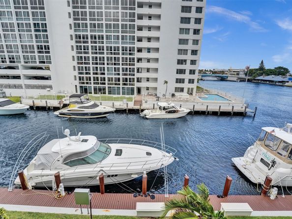 3100 NE 48th St 311, Fort Lauderdale FL 33308