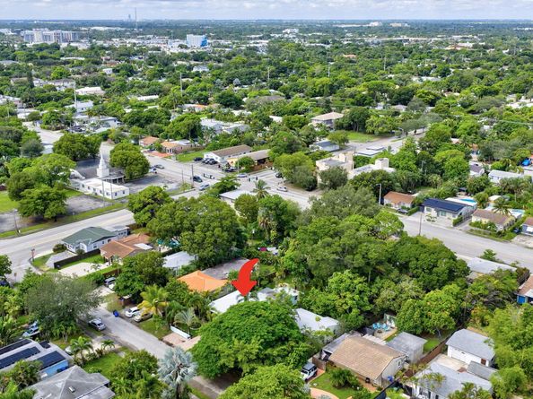 1317 NE 1st Avenue, Fort Lauderdale FL 33304