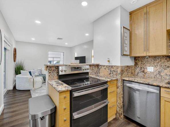 1317 NE 1st Avenue, Fort Lauderdale FL 33304