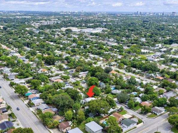 1317 NE 1st Avenue, Fort Lauderdale FL 33304