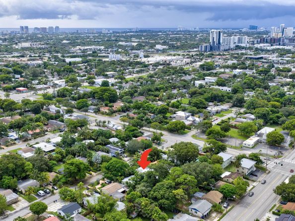 1317 NE 1st Avenue, Fort Lauderdale FL 33304