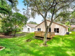 1443 Banyan Cir, Pompano Beach FL 33069