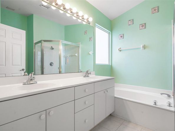 1443 Banyan Cir, Pompano Beach FL 33069