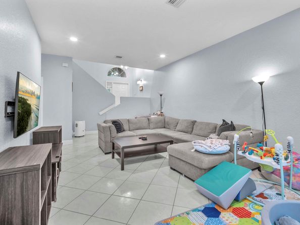 5319 Eagle Cay Way, Coconut Creek FL 33073