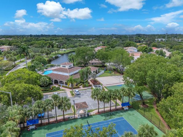 5319 Eagle Cay Way, Coconut Creek FL 33073