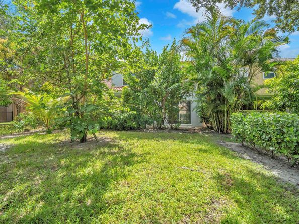 5319 Eagle Cay Way, Coconut Creek FL 33073