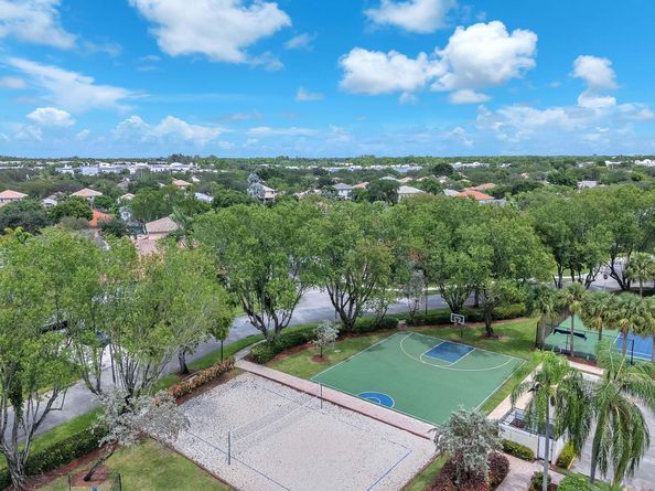 5319 Eagle Cay Way, Coconut Creek FL 33073