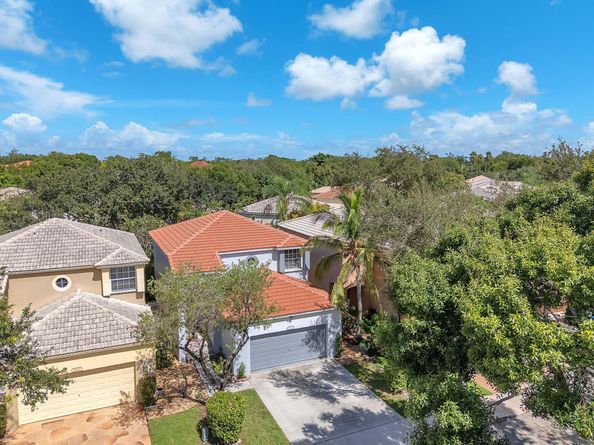 5319 Eagle Cay Way, Coconut Creek FL 33073