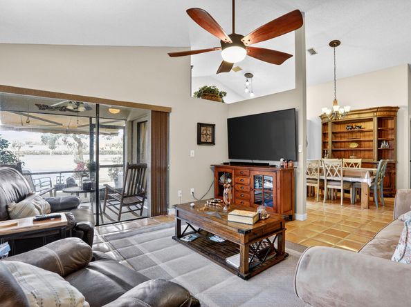 8541 Old Towne Way, Boca Raton FL 33433