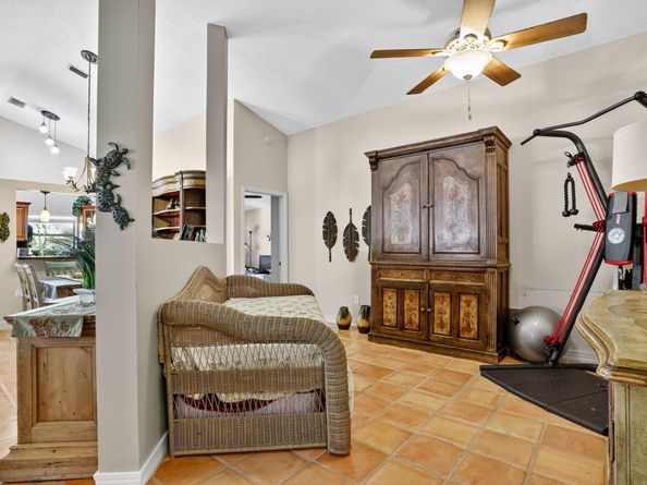 8541 Old Towne Way, Boca Raton FL 33433