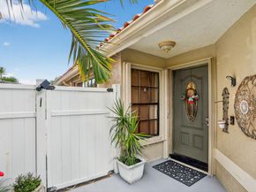 8541 Old Towne Way, Boca Raton FL 33433