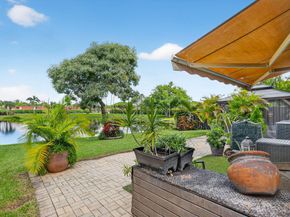 8541 Old Towne Way, Boca Raton FL 33433