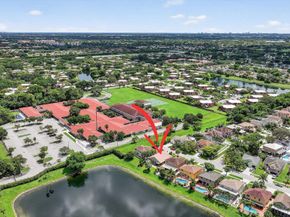 8541 Old Towne Way, Boca Raton FL 33433