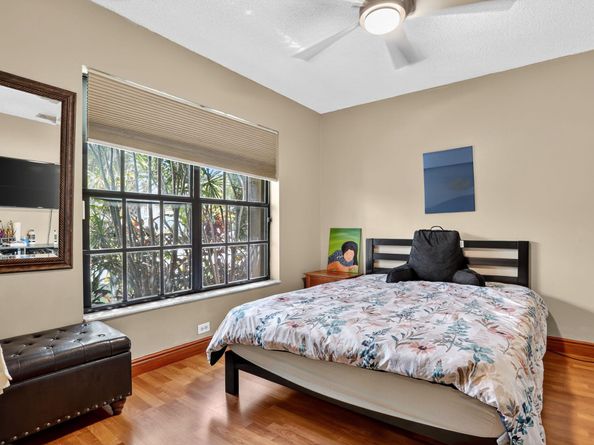 8541 Old Towne Way, Boca Raton FL 33433