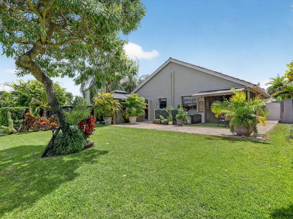 8541 Old Towne Way, Boca Raton FL 33433