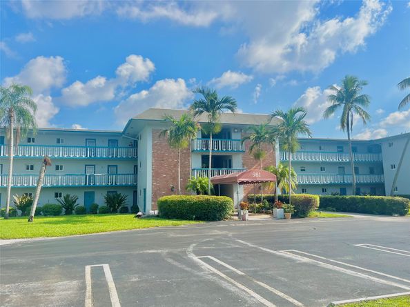 981 Hillcrest Ct 306, Hollywood FL 33021