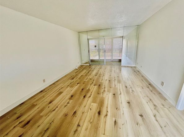 981 Hillcrest Ct 306, Hollywood FL 33021