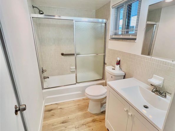 981 Hillcrest Ct 306, Hollywood FL 33021