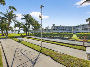 1221 Hillsboro Mile 15a, Hillsboro Beach FL 33062