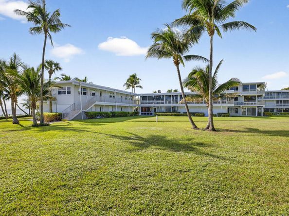 1221 Hillsboro Mile 15a, Hillsboro Beach FL 33062