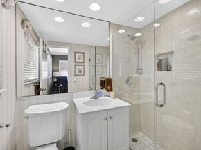 1221 Hillsboro Mile 15a, Hillsboro Beach FL 33062