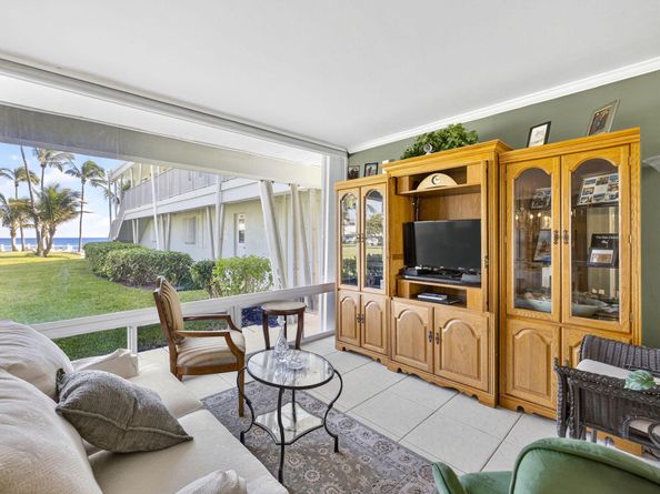 1221 Hillsboro Mile 15a, Hillsboro Beach FL 33062