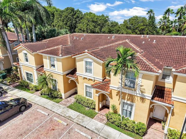 3046 SW 129th Ter 116, Miramar FL 33027