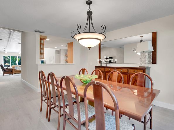 2932 Banyan Boulevard Circle NW, Boca Raton FL 33431