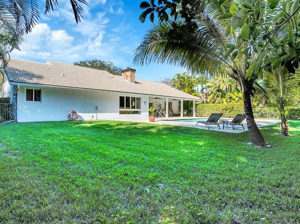 2932 Banyan Boulevard Circle NW, Boca Raton FL 33431