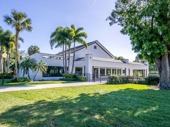 2932 Banyan Boulevard Circle NW, Boca Raton FL 33431