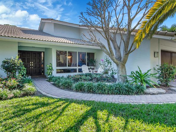 2932 Banyan Boulevard Circle NW, Boca Raton FL 33431