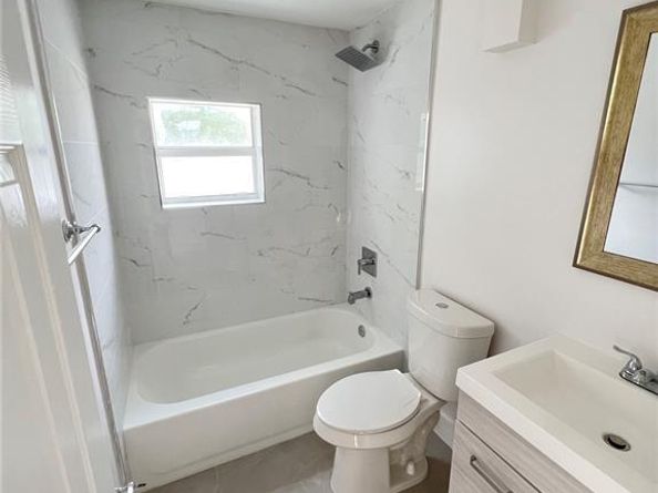 2340 NW 99th Ter, Miami FL 33147