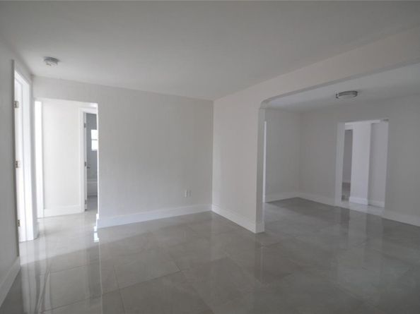 2340 NW 99th Ter, Miami FL 33147