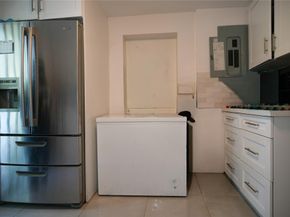 2340 NW 99th Ter, Miami FL 33147
