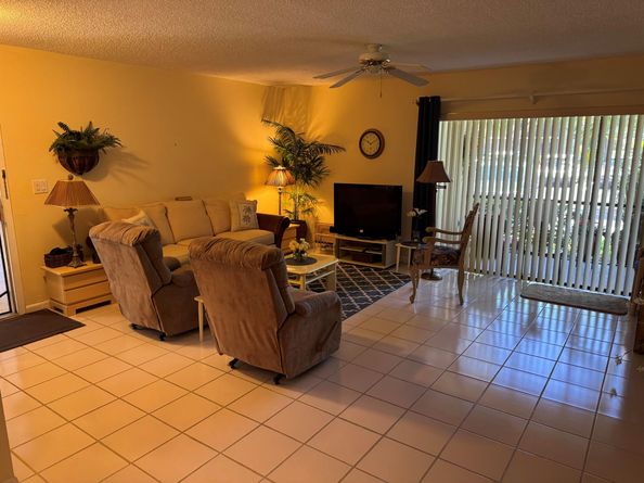147 Deer Creek Boulevard 402, Deerfield Beach FL 33442