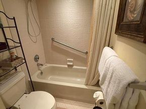 147 Deer Creek Boulevard 402, Deerfield Beach FL 33442