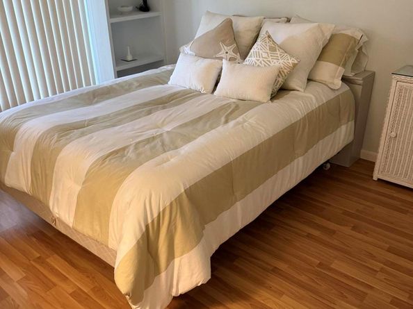 147 Deer Creek Boulevard 402, Deerfield Beach FL 33442