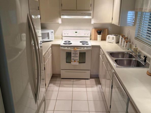 147 Deer Creek Boulevard 402, Deerfield Beach FL 33442