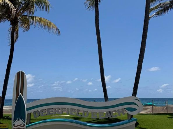 147 Deer Creek Boulevard 402, Deerfield Beach FL 33442