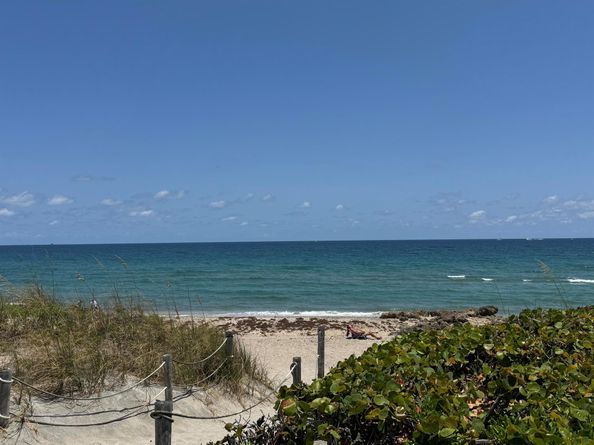 147 Deer Creek Boulevard 402, Deerfield Beach FL 33442