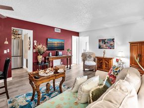 342 Pine Ridge Circle D2, Greenacres FL 33463