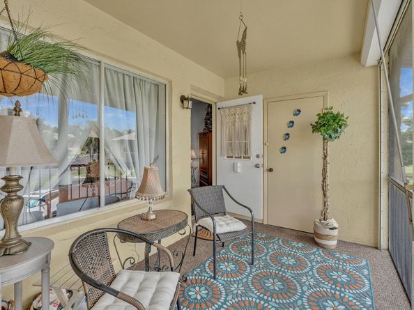 342 Pine Ridge Circle D2, Greenacres FL 33463