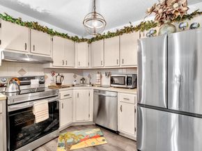 342 Pine Ridge Circle D2, Greenacres FL 33463