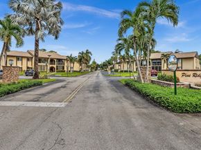 342 Pine Ridge Circle D2, Greenacres FL 33463