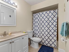 19000 Stewart Cir 4, Boca Raton FL 33496