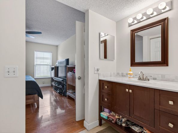 19000 Stewart Cir 4, Boca Raton FL 33496